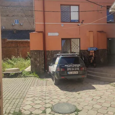 Domovik On Valenberga 3 Mukacheve