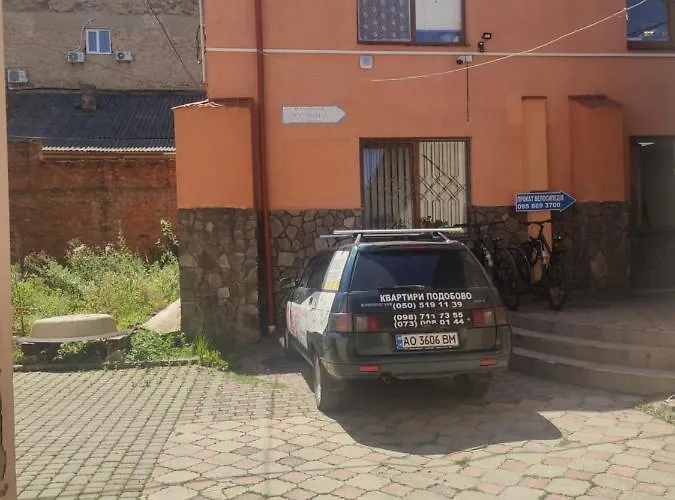 Domovik On Valenberga 3 Mukatjevo